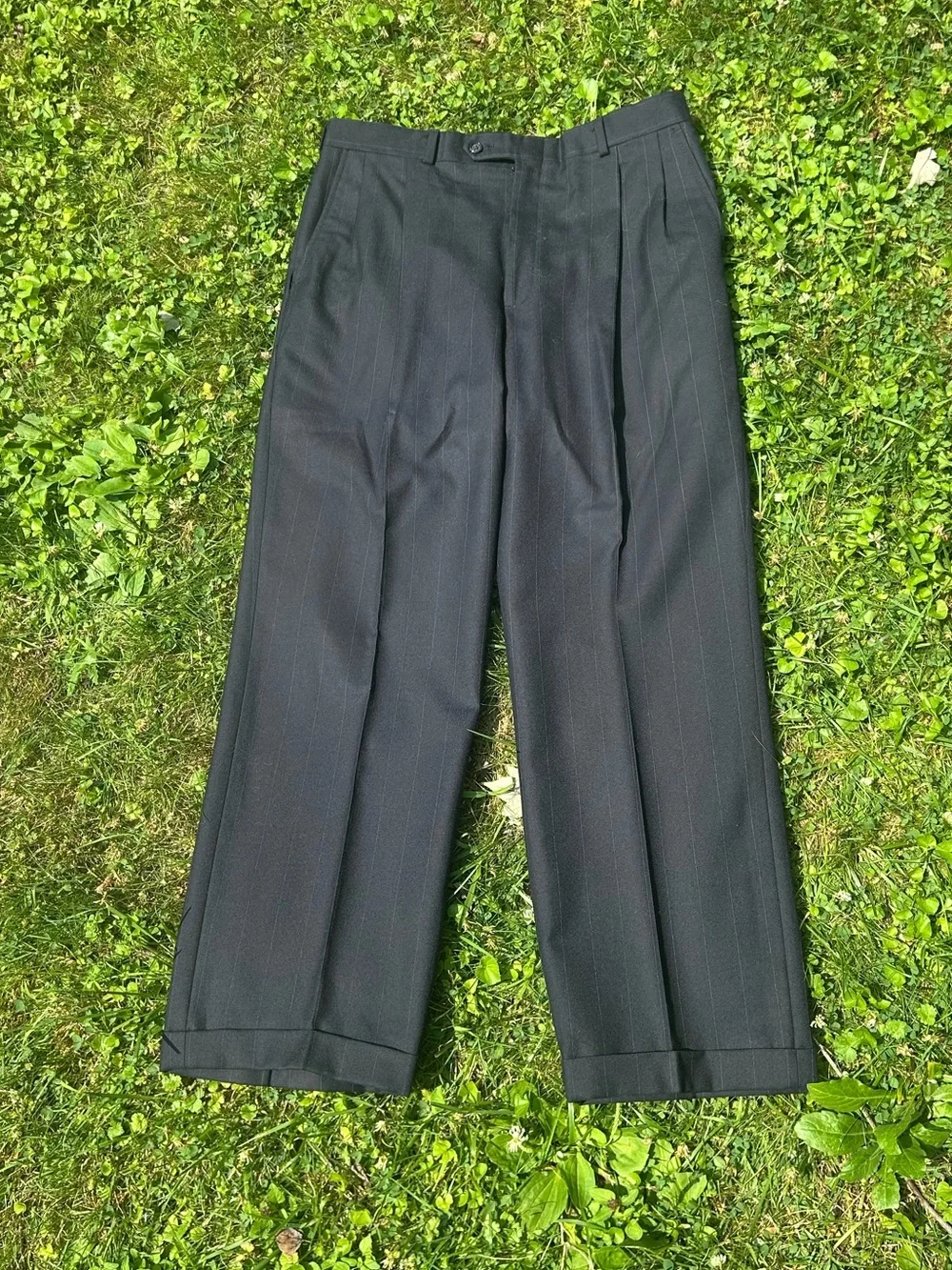 Vintage Burberrys navy pinstripe 100% wool suit set